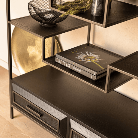 PTMD Lixly Vakkenkast | Zwart Hout & IJzer - PTMD - Woonboutique