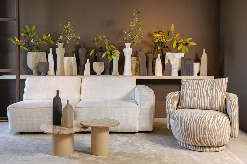Klik hier om naar de categorie overzicht te gaan en ontdek de complete collectie van PTMD en Pole to Pole, zoals meubels, verlichting, potten en vazen, wanddecoratie en accessoires.